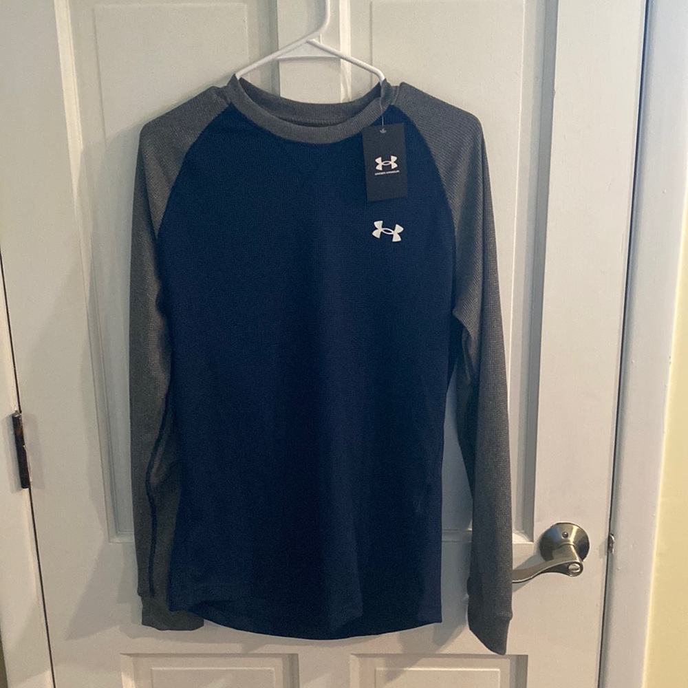 Under Armour long sleeve shirt size medium